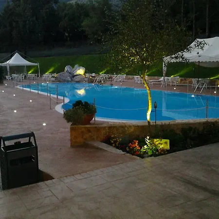 Hotel Kiris